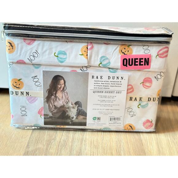 Rae Dunn Halloween Sheets 4 Pc Queen BOO! Halloween Pumpkin Bedding - Picture 3 of 4